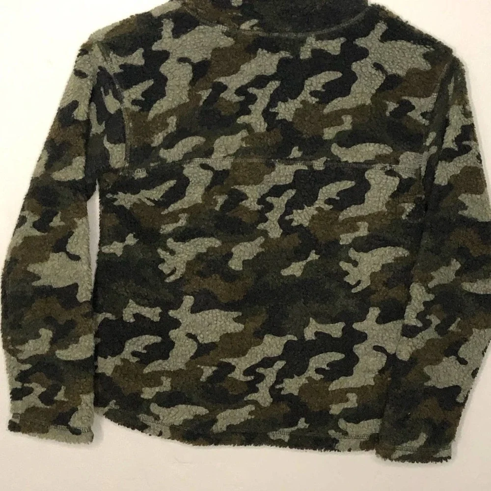 Treasure And Bond Olive Camo Pullover size medium